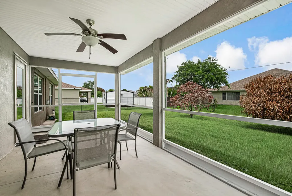 367 SW Grimaldo Terrace Port St Lucie FL 34984