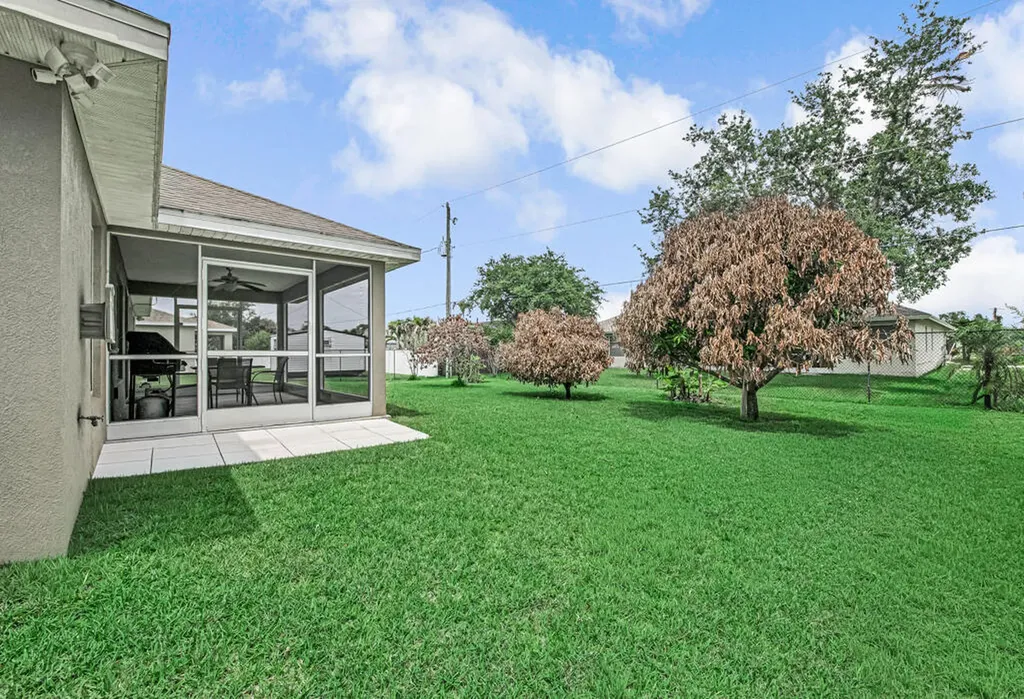 367 SW Grimaldo Terrace Port St Lucie FL 34984