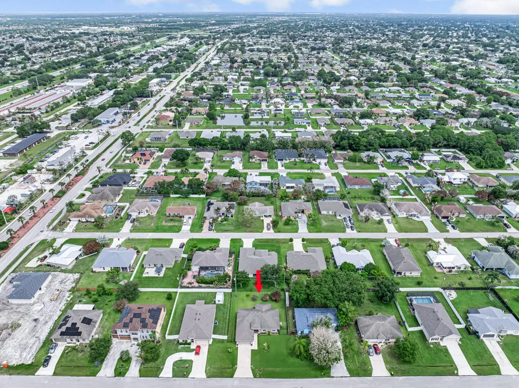 367 SW Grimaldo Terrace Port St Lucie FL 34984