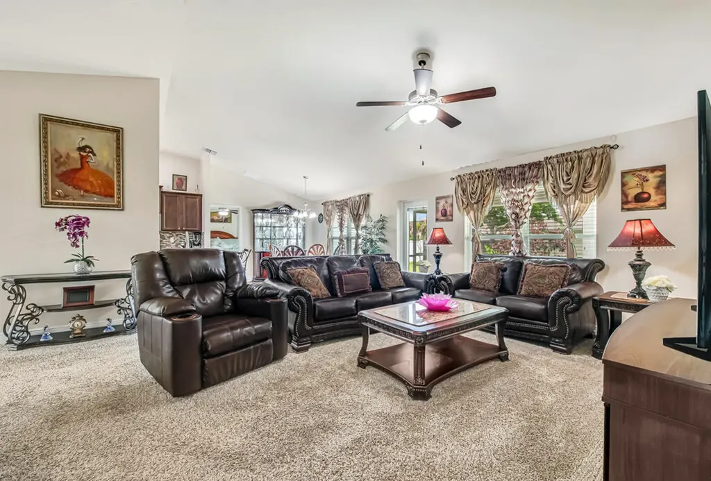 367 SW Grimaldo Terrace Port St Lucie FL 34984