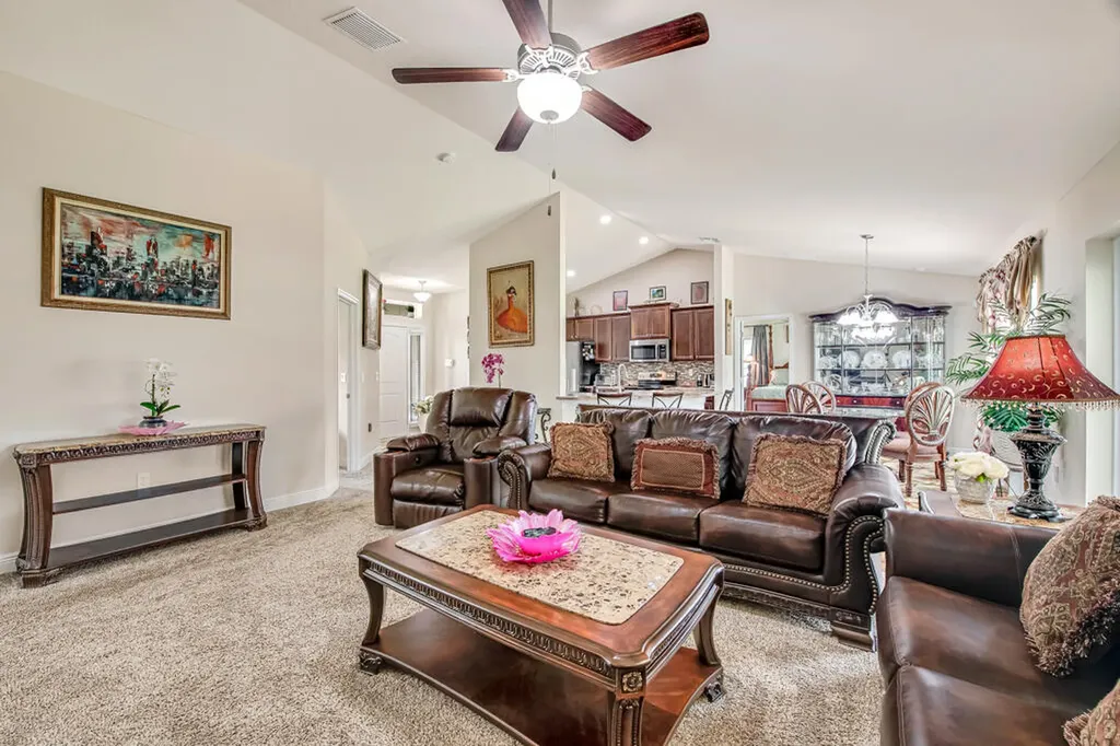 367 SW Grimaldo Terrace Port St Lucie FL 34984