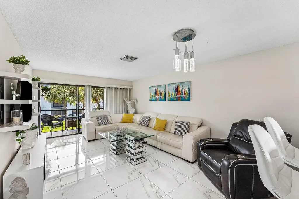 3220 Frederick Boulevard Delray Beach FL 33483