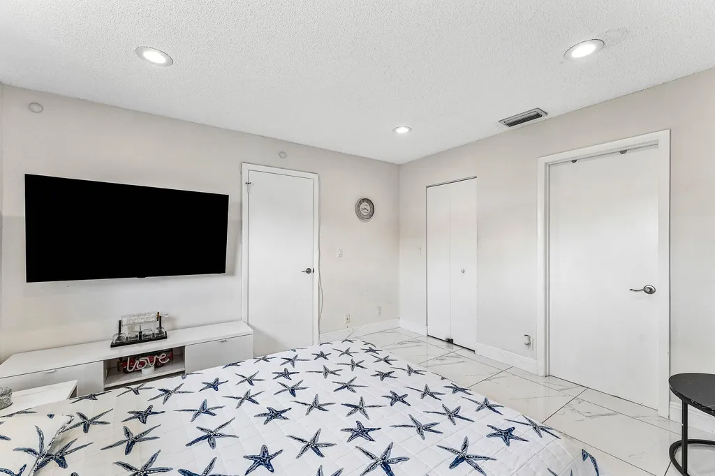 3220 Frederick Boulevard Delray Beach FL 33483
