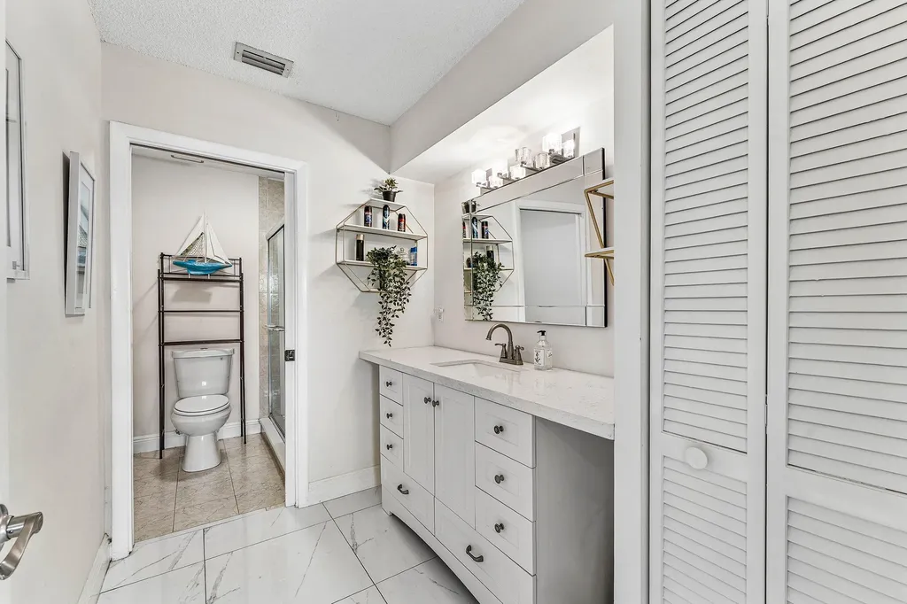 3220 Frederick Boulevard Delray Beach FL 33483