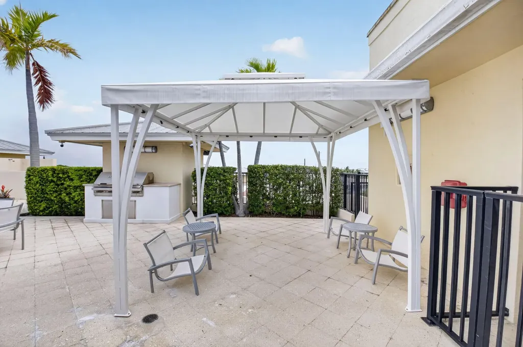 225 NE 1st Street Delray Beach FL 33444