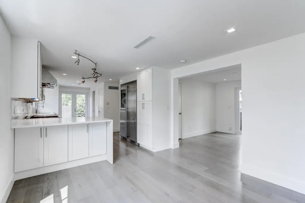 833 Ardmore Road West Palm Beach FL 33401