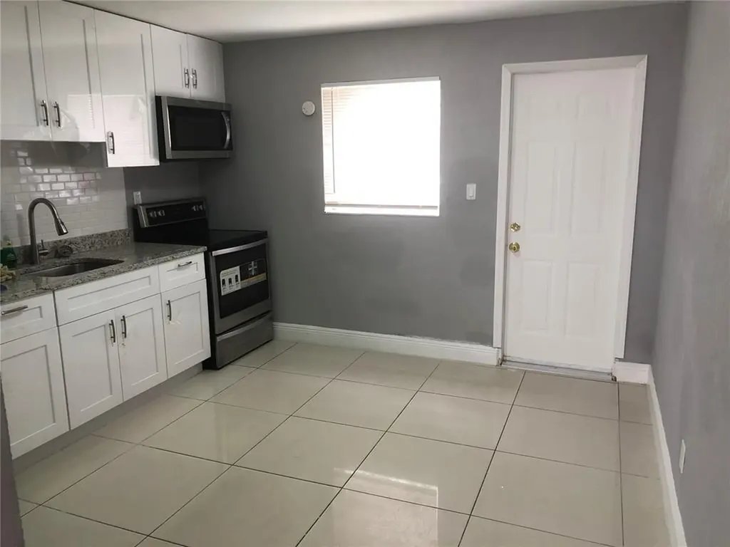 839 NW 14th Avenue Fort Lauderdale FL 33311