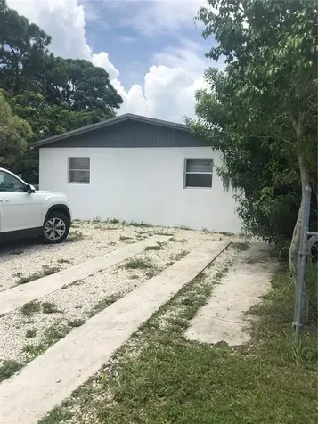839 NW 14th Avenue Fort Lauderdale FL 33311
