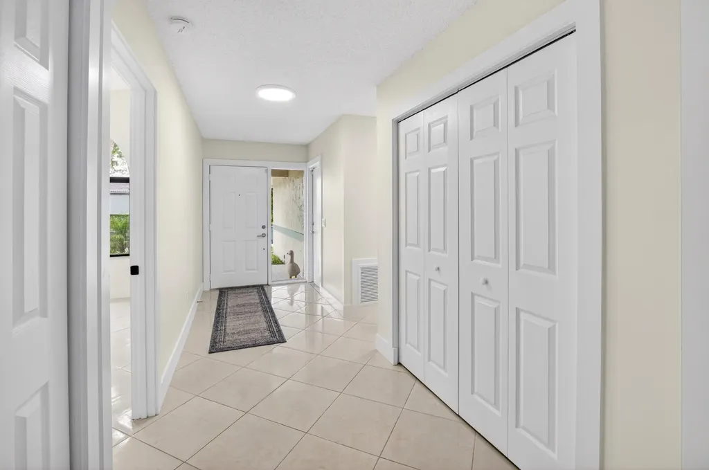 182 Temple Avenue Boynton Beach FL 33436