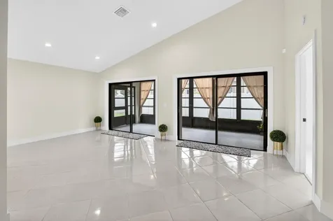 182 Temple Avenue Boynton Beach FL 33436