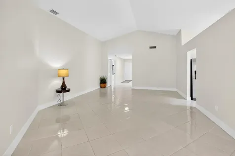 182 Temple Avenue Boynton Beach FL 33436