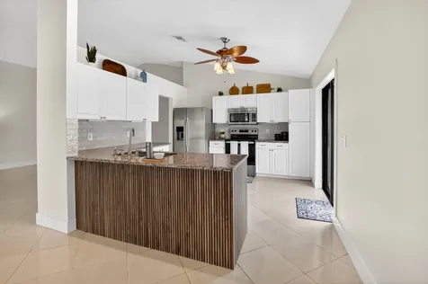 182 Temple Avenue Boynton Beach FL 33436