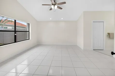 182 Temple Avenue Boynton Beach FL 33436
