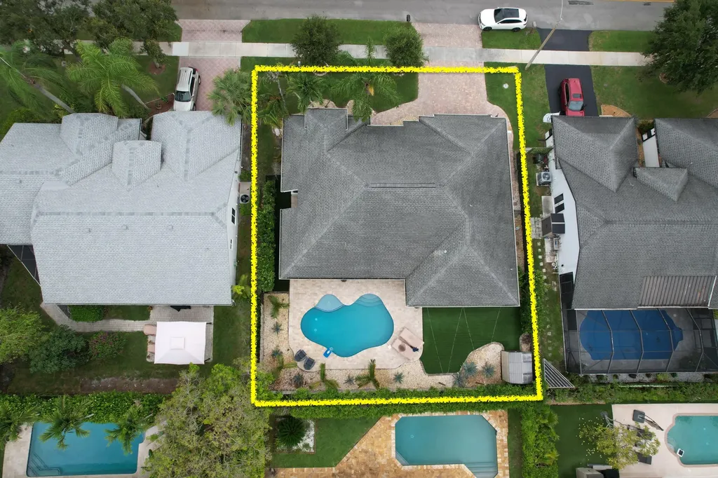 5142 NW 43rd Avenue Coconut Creek FL 33073