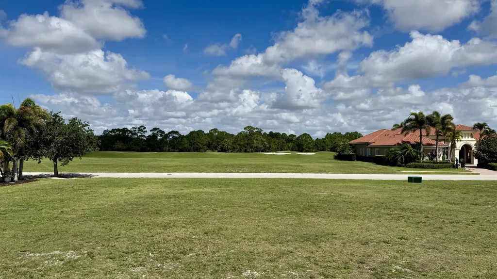 112 SE Mira Lavella Port St Lucie FL 34984
