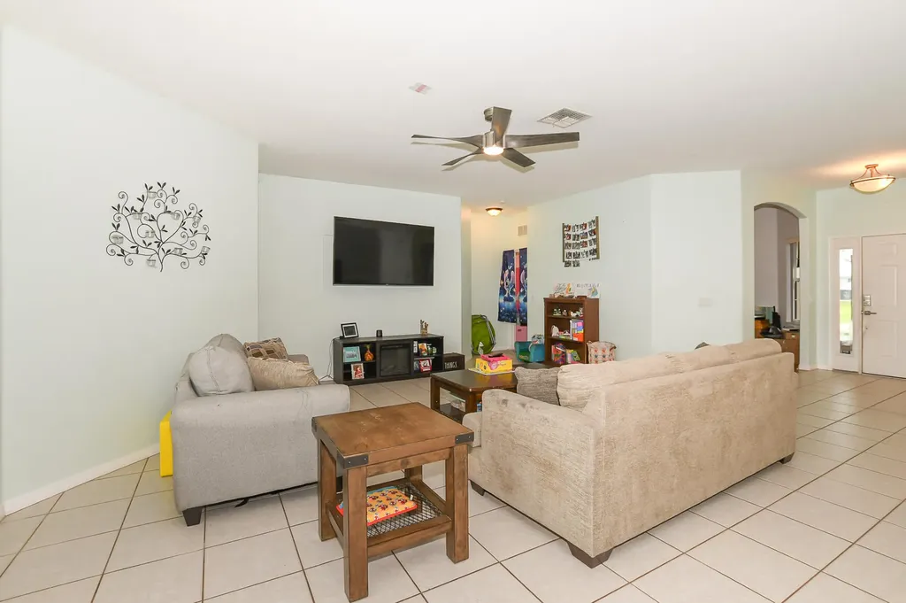 1441 SW Jacksonville Avenue Port St Lucie FL 34953