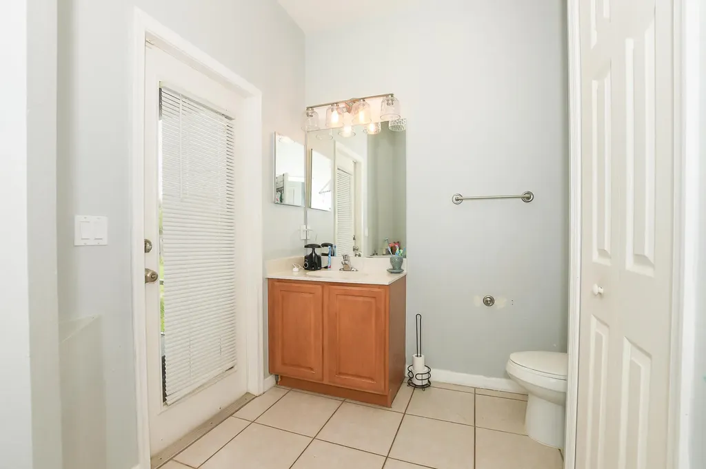 1441 SW Jacksonville Avenue Port St Lucie FL 34953