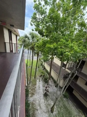 3341 NW 47th Terrace Lauderdale Lakes FL 33319