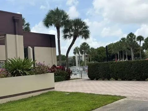 3341 NW 47th Terrace Lauderdale Lakes FL 33319