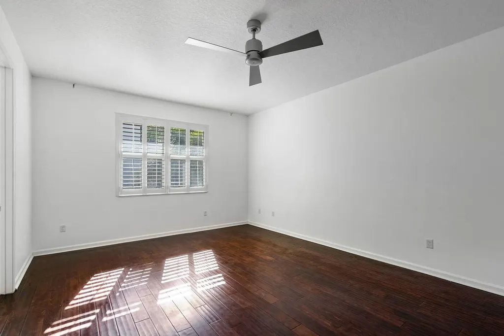 4872 NW 16th Terrace Boca Raton FL 33431