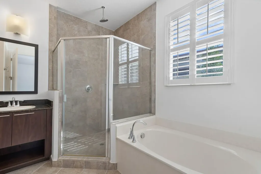 4872 NW 16th Terrace Boca Raton FL 33431