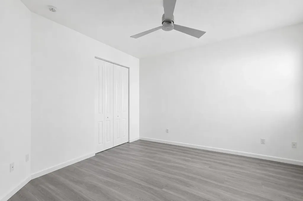 4872 NW 16th Terrace Boca Raton FL 33431