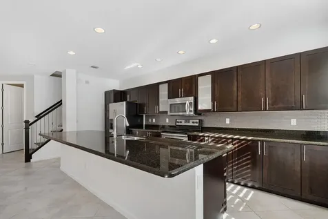 4872 NW 16th Terrace Boca Raton FL 33431