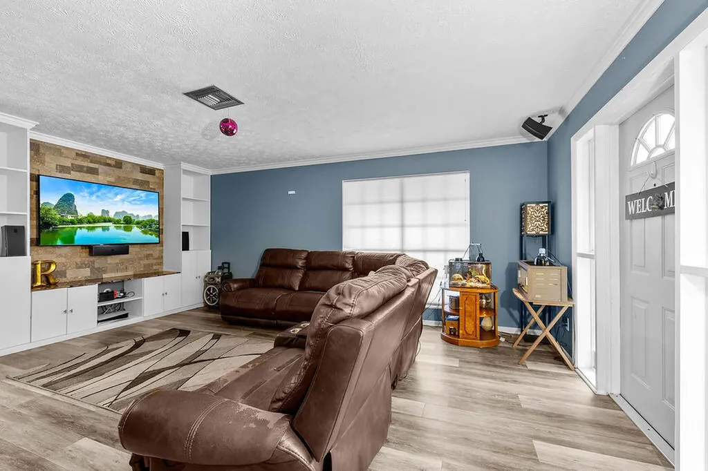 1831 SE Lennard Road Port St Lucie FL 34952