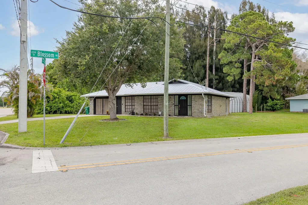 1831 SE Lennard Road Port St Lucie FL 34952
