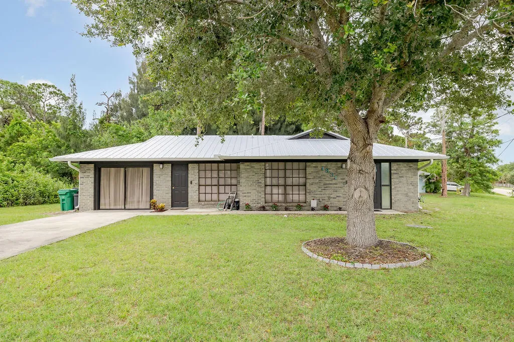 1831 SE Lennard Road Port St Lucie FL 34952