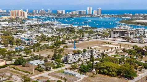 132 W 11th Street Riviera Beach FL 33404