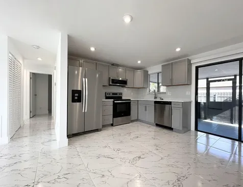 1049 Grandview Circle Royal Palm Beach FL 33411