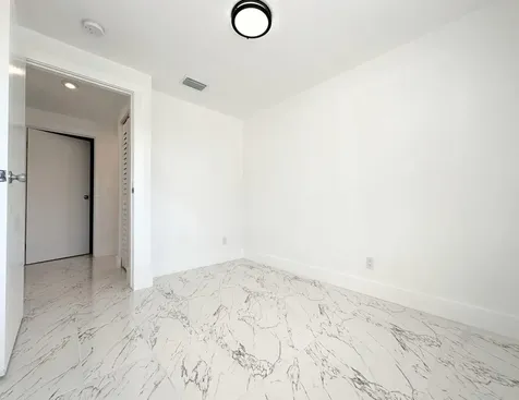 1049 Grandview Circle Royal Palm Beach FL 33411
