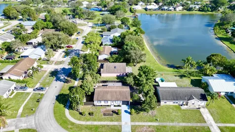 1049 Grandview Circle Royal Palm Beach FL 33411