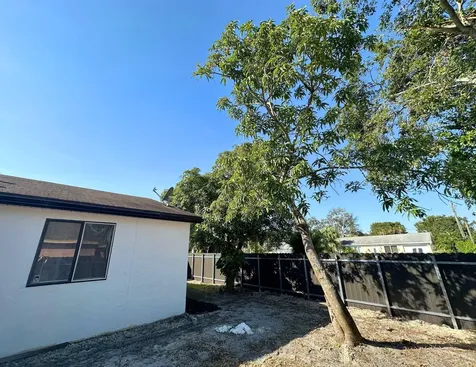 1049 Grandview Circle Royal Palm Beach FL 33411