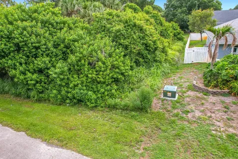 1510 Emerson Lane Sebastian FL 32958