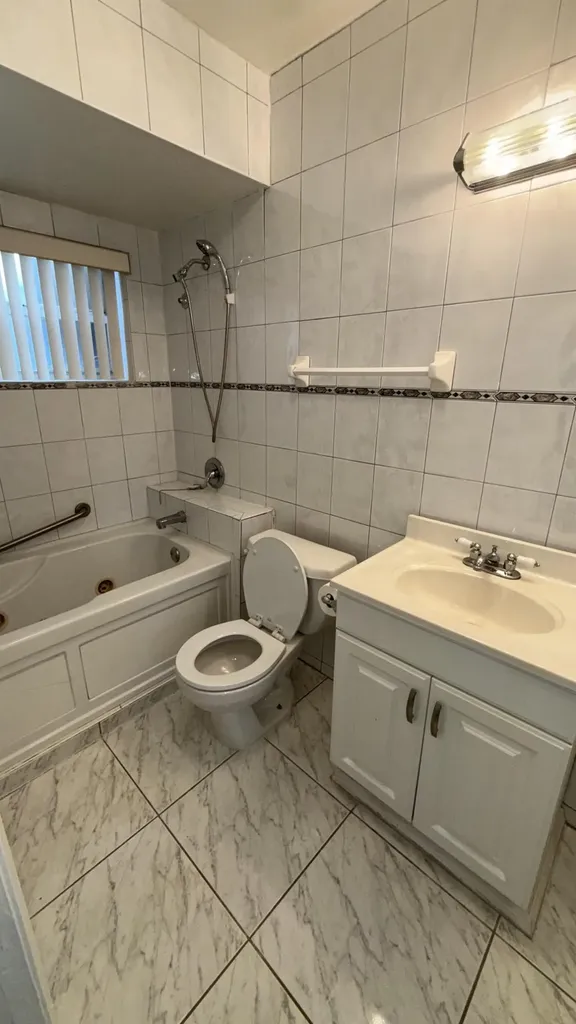 220 NW 20th Street Pompano Beach FL 33060