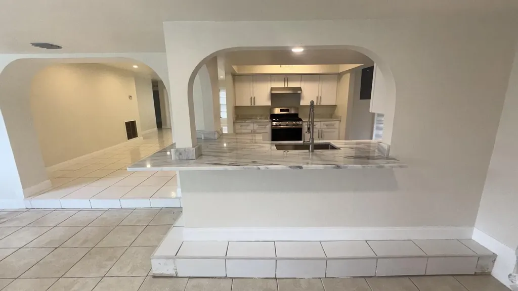 220 NW 20th Street Pompano Beach FL 33060
