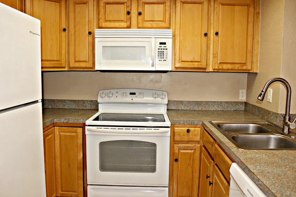 1500 SE Royal Green Circle Port St Lucie FL 34952