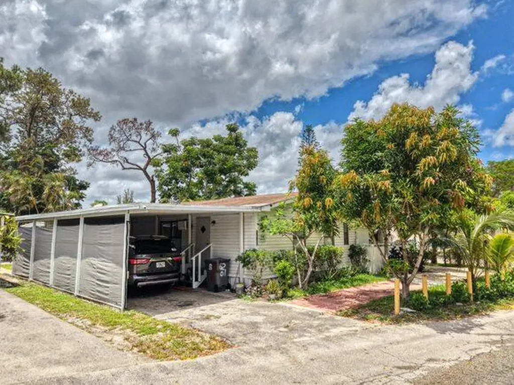 6201 18th Street S West Palm Beach FL 33415