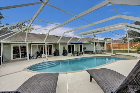 874 Blueberry Drive Wellington FL 33414