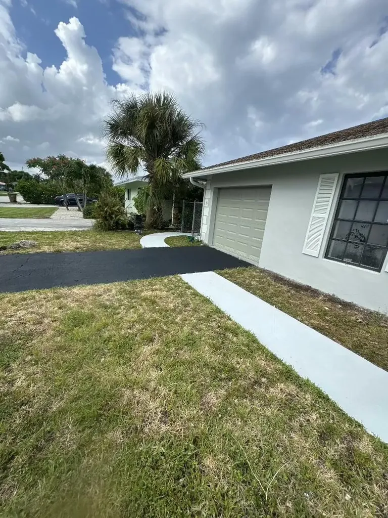8-10 NE 9th Avenue Deerfield Beach FL 33441