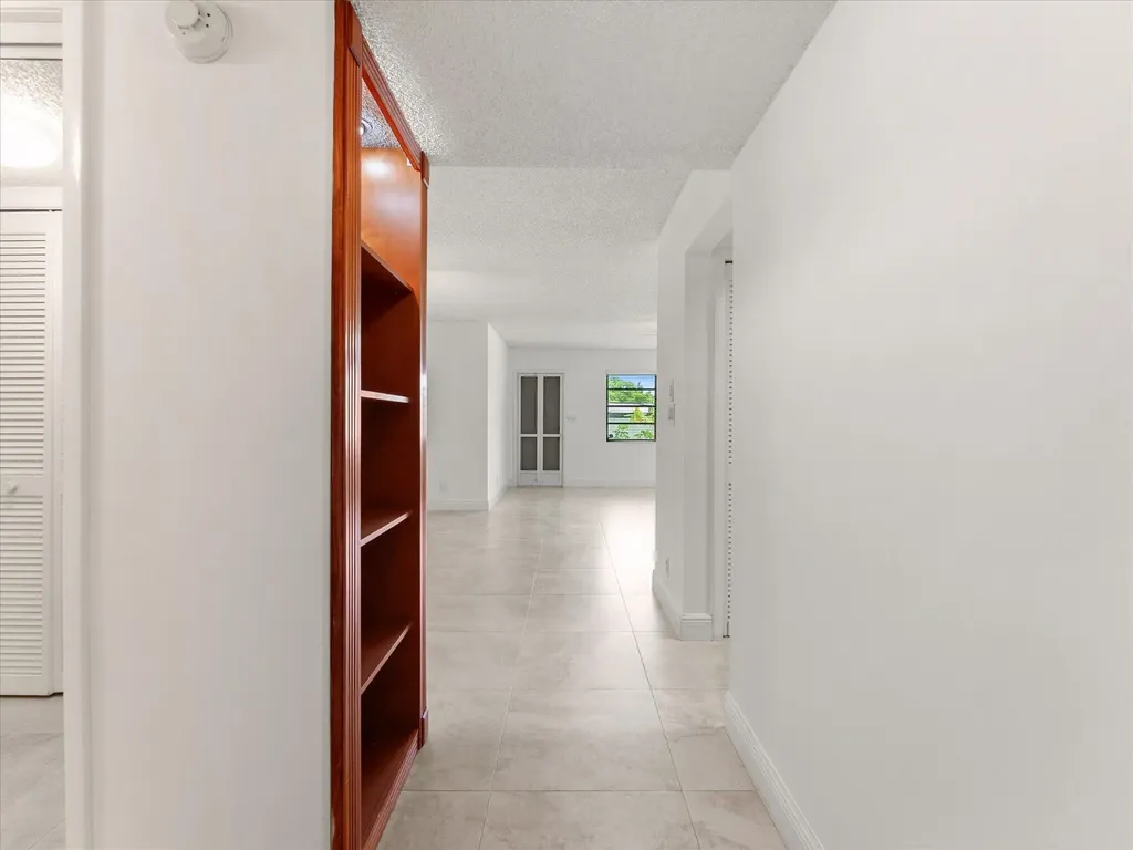 1821 NE 40th Court Pompano Beach FL 33064