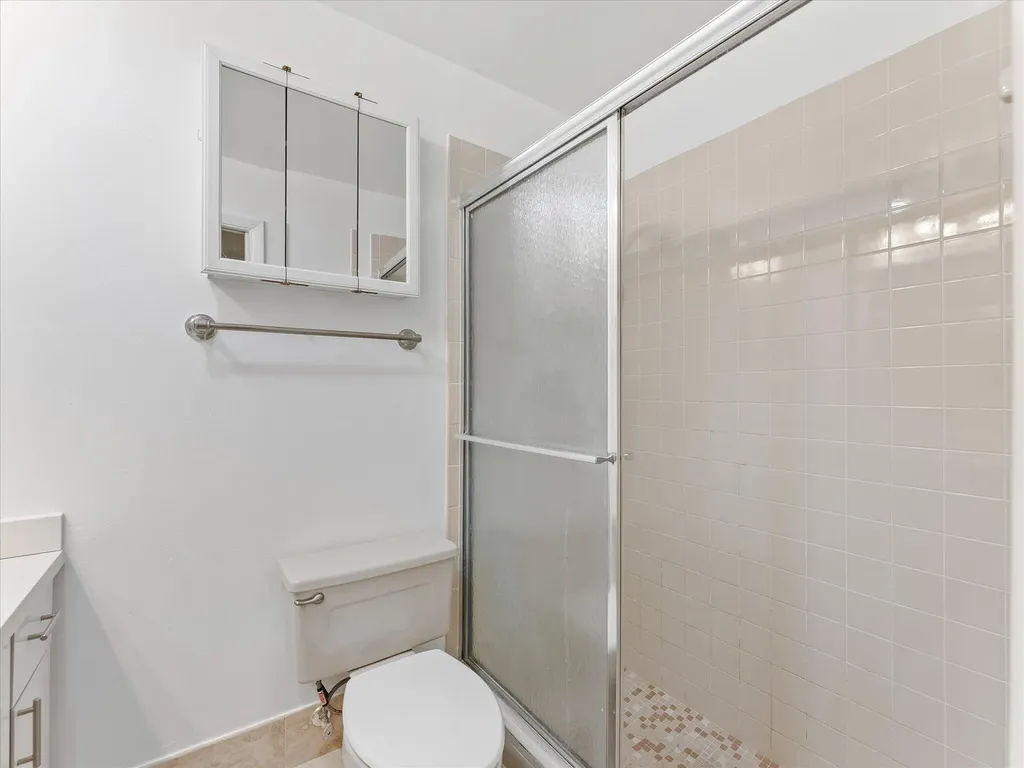 1821 NE 40th Court Pompano Beach FL 33064