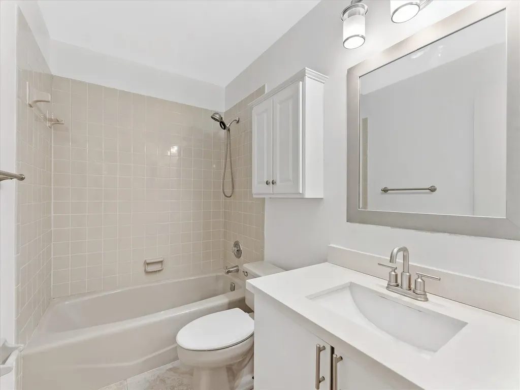 1821 NE 40th Court Pompano Beach FL 33064