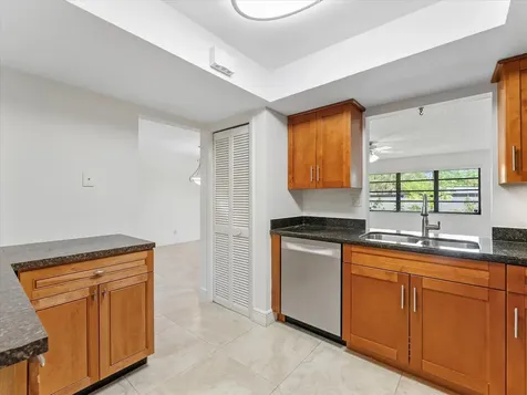 1821 NE 40th Court Pompano Beach FL 33064