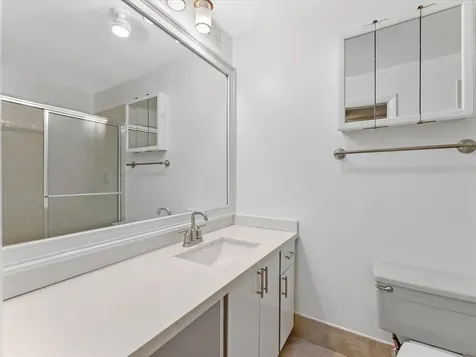 1821 NE 40th Court Pompano Beach FL 33064