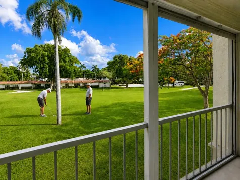 8962 S Hollybrook Boulevard Pembroke Pines FL 33025