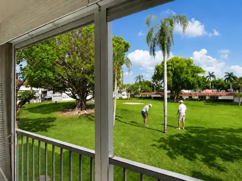 8962 S Hollybrook Boulevard Pembroke Pines FL 33025