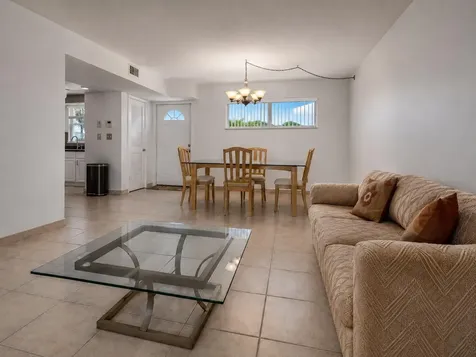 8962 S Hollybrook Boulevard Pembroke Pines FL 33025